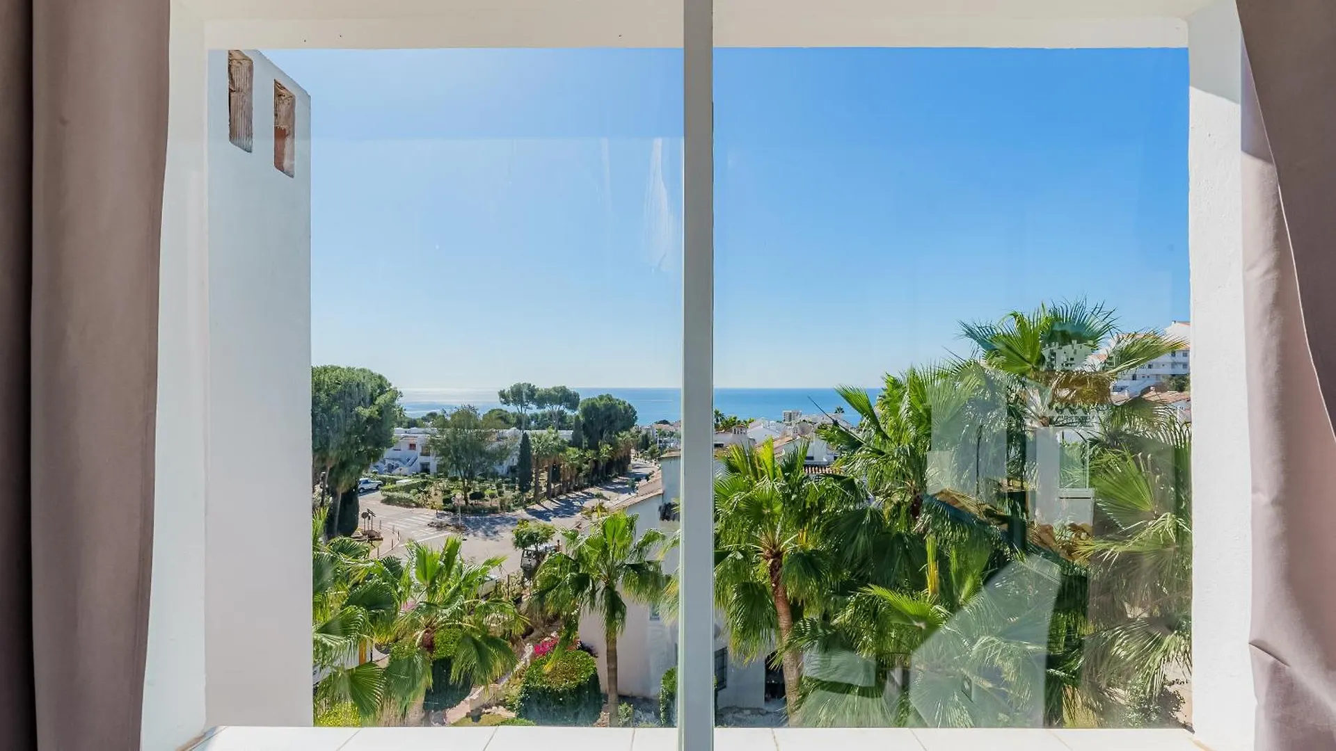 Sea View Luxury Penthouse Miraflores Sitio de Calahonda Apartment