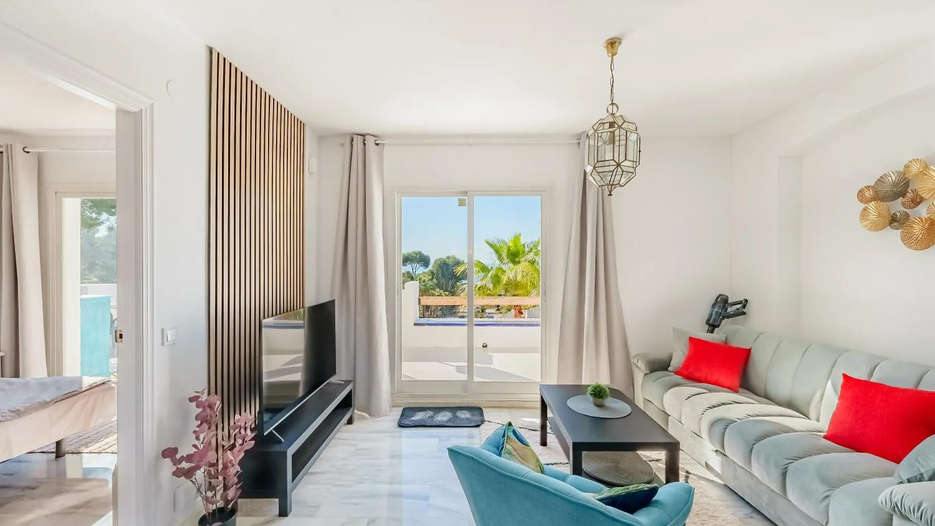 Sea View Luxury Penthouse Miraflores Sitio de Calahonda 0*,  Spanje